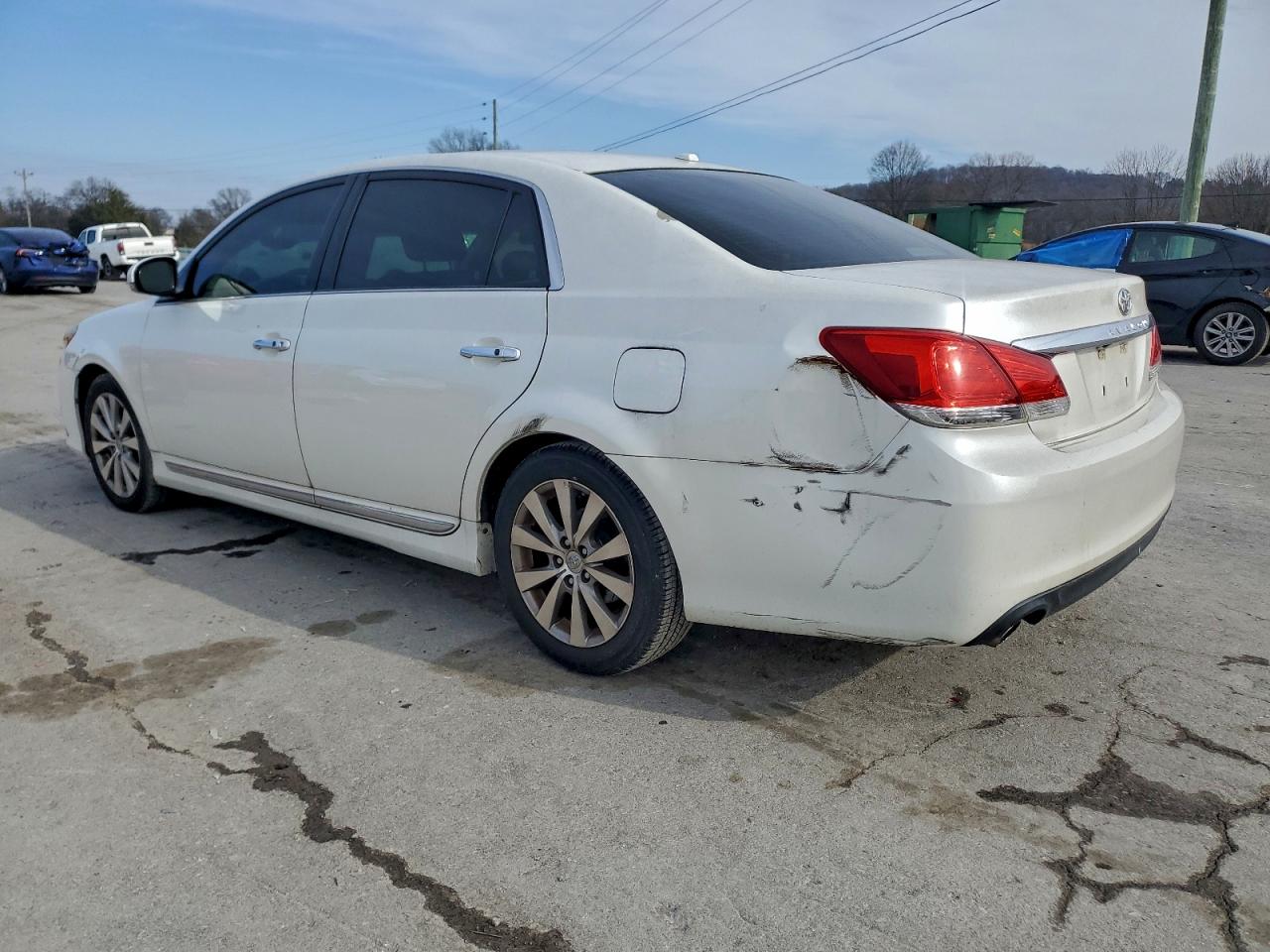 Lot #3302824925 2011 TOYOTA AVALON BAS