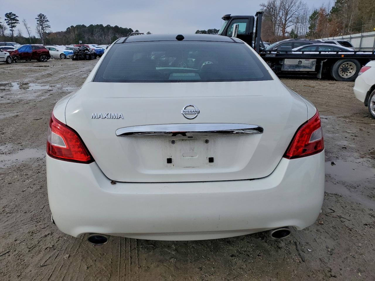NISSAN MAXIMA S