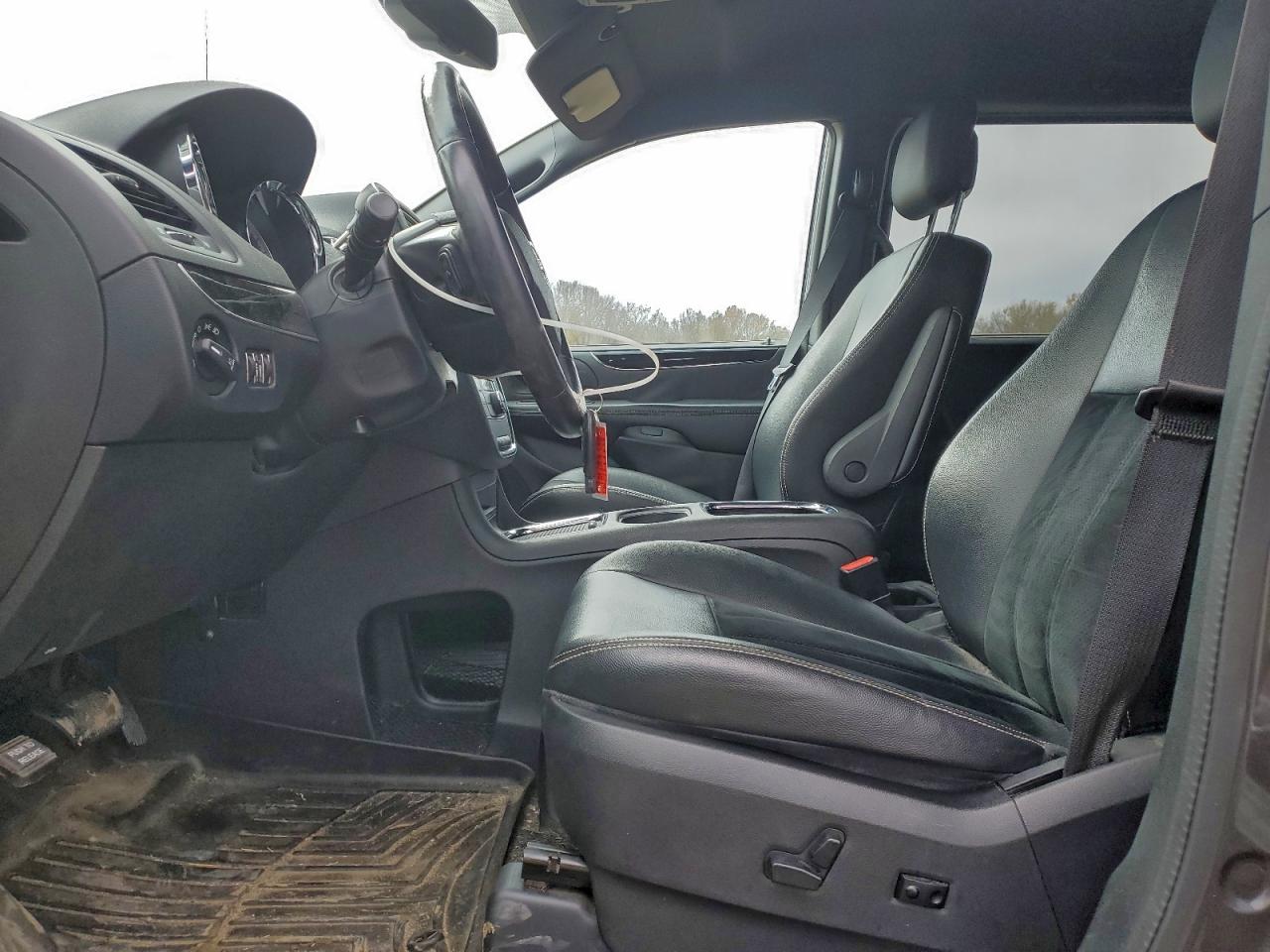 DODGE GRAND CARAVAN SXT