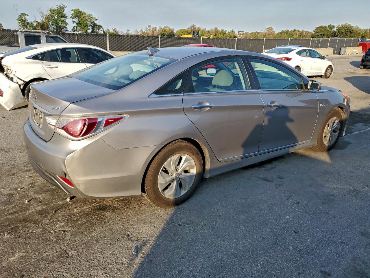 HYUNDAI SONATA HYBRID