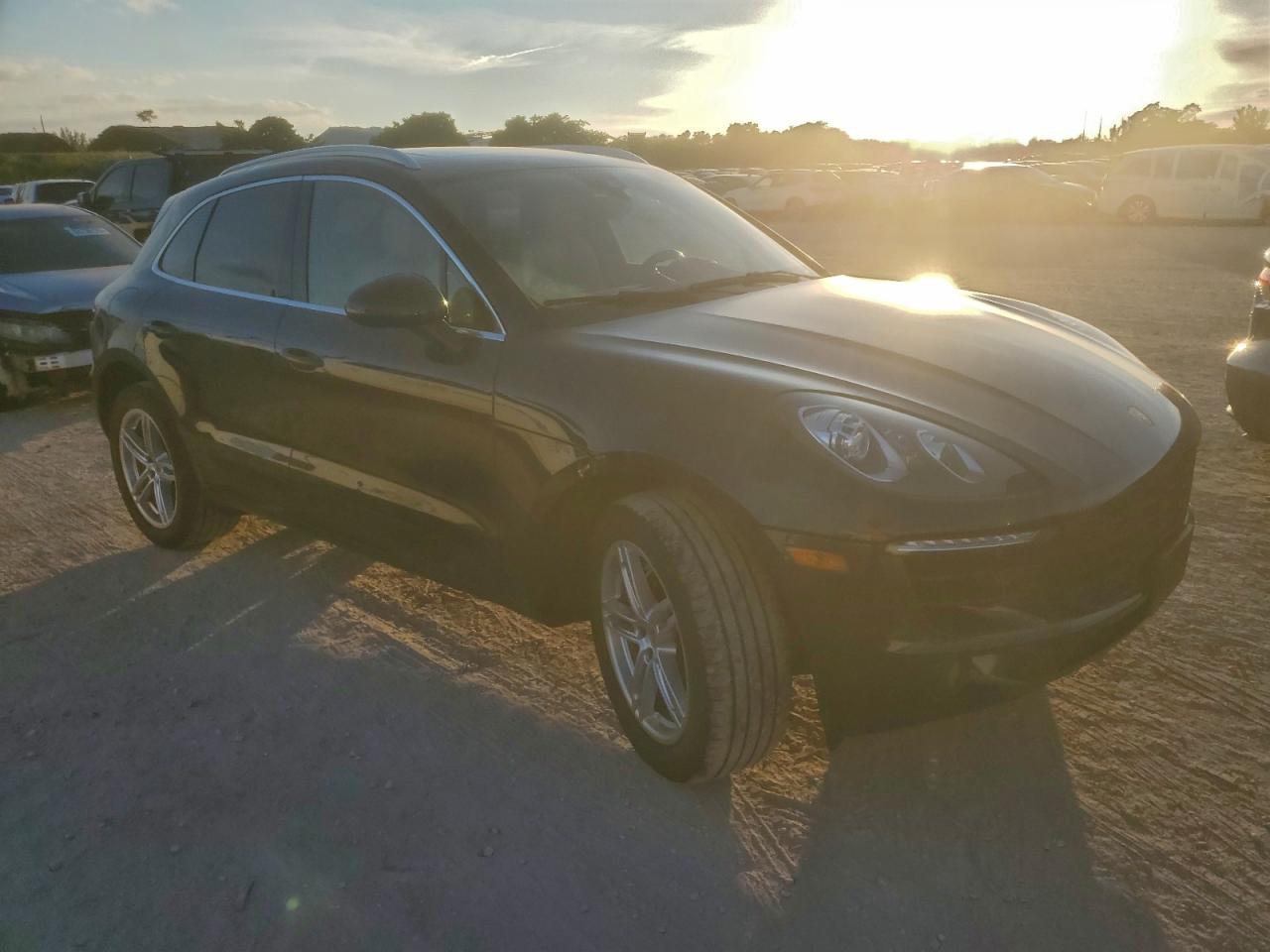 PORSCHE MACAN S