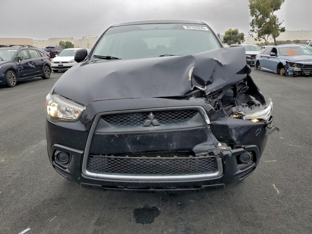 MITSUBISHI OUTLANDER ES