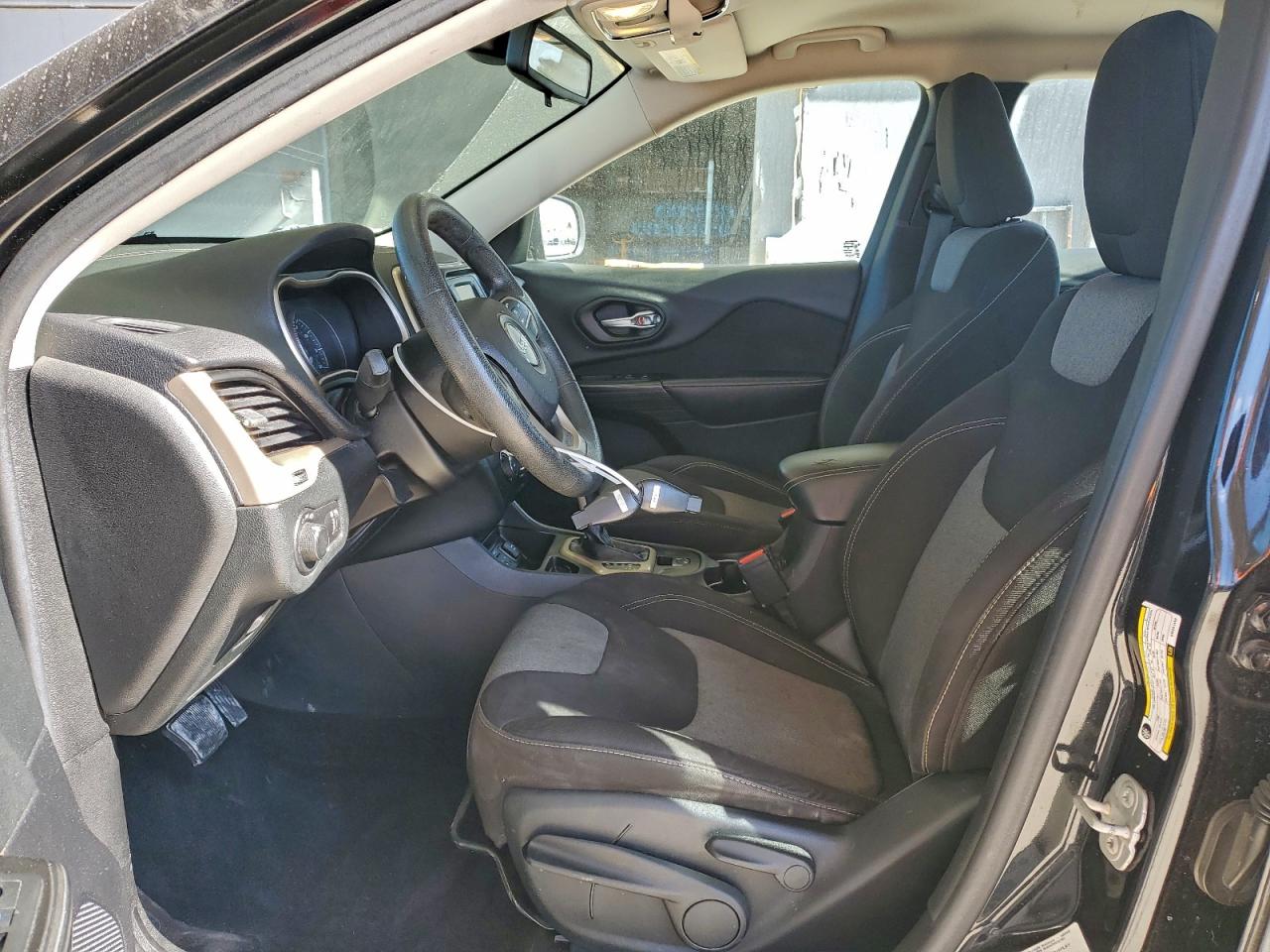 JEEP GRAND CHEROKEE SPORT