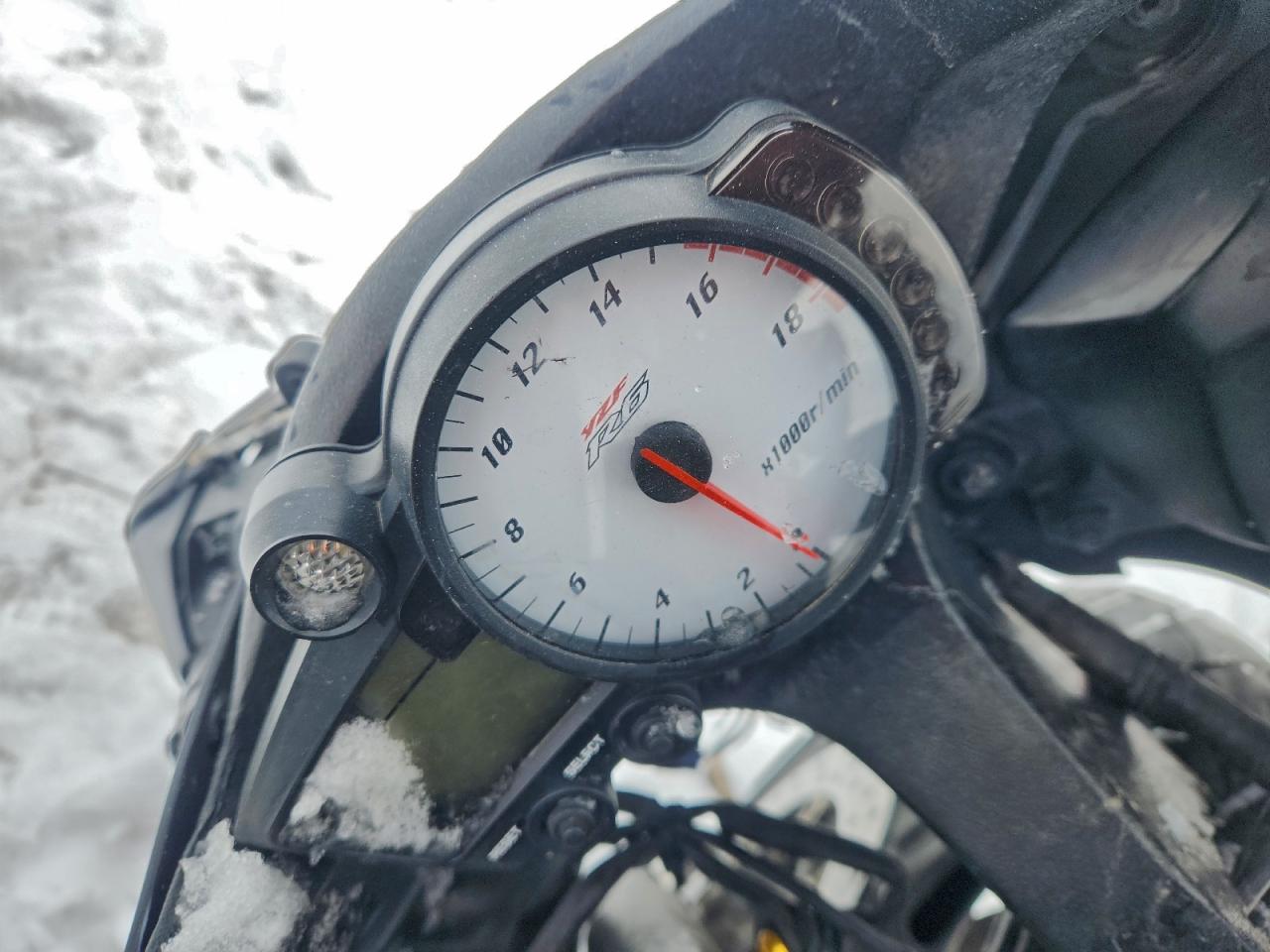 Lot #3309620613 2003 YAMAHA YZFR6 L