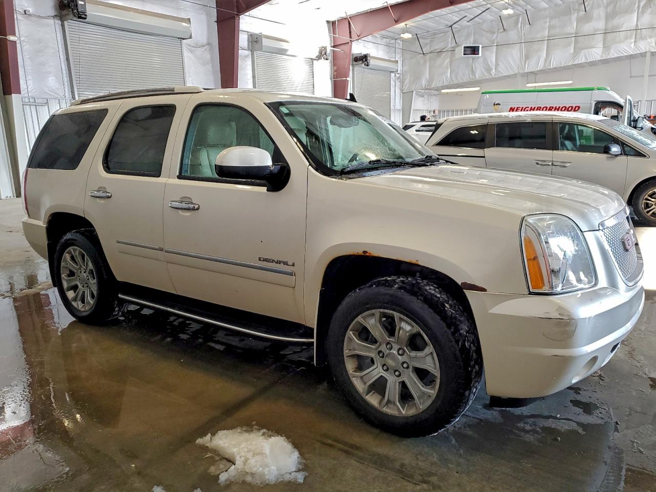 GMC YUKON DENALI