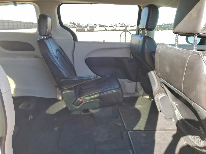 2020 CHRYSLER VOYAGER LX #3311564235