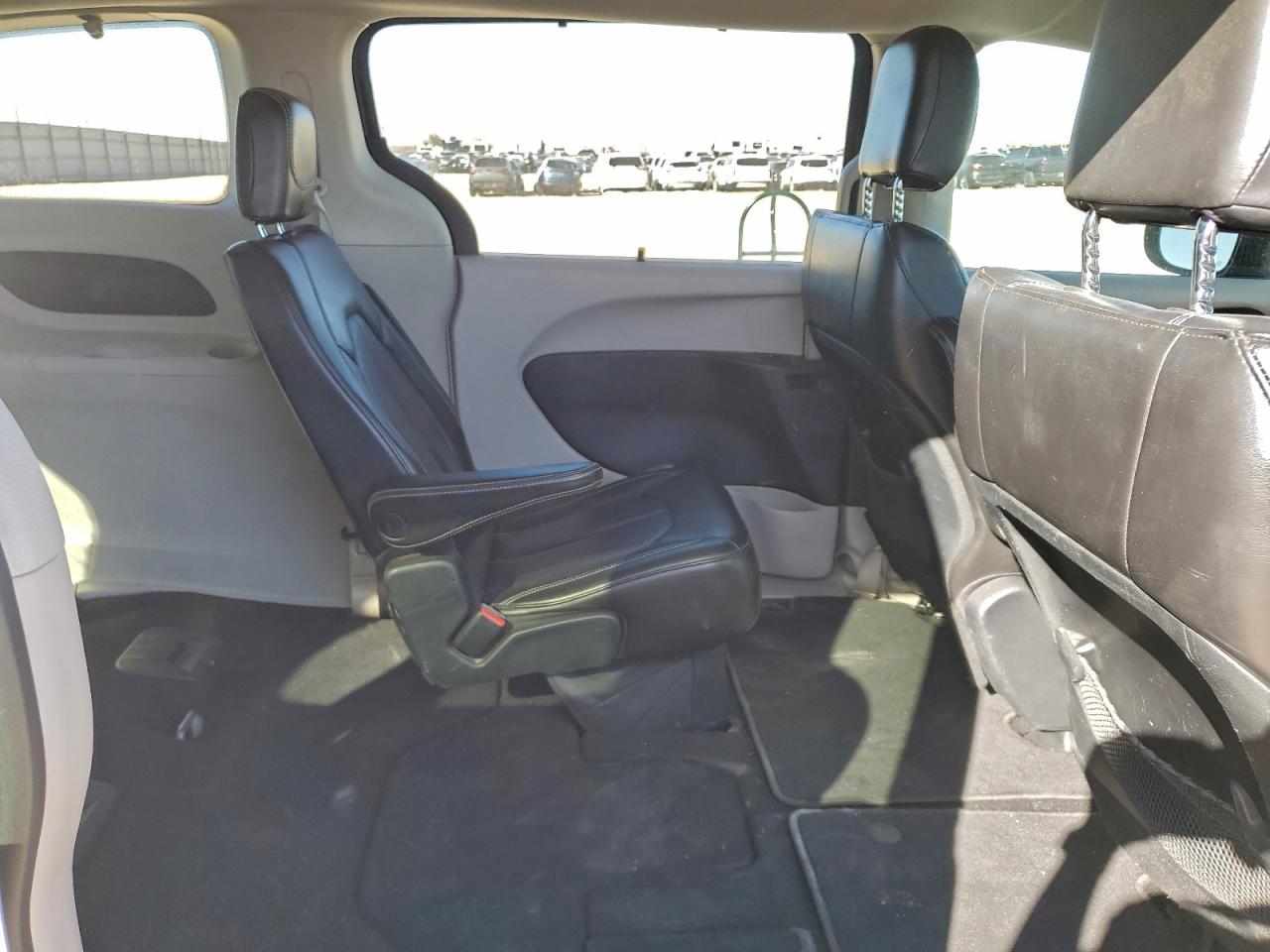 CHRYSLER VOYAGER LXI