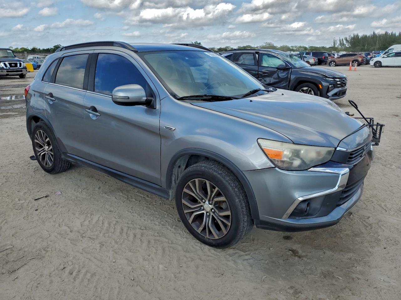 MITSUBISHI OUTLANDER SEL