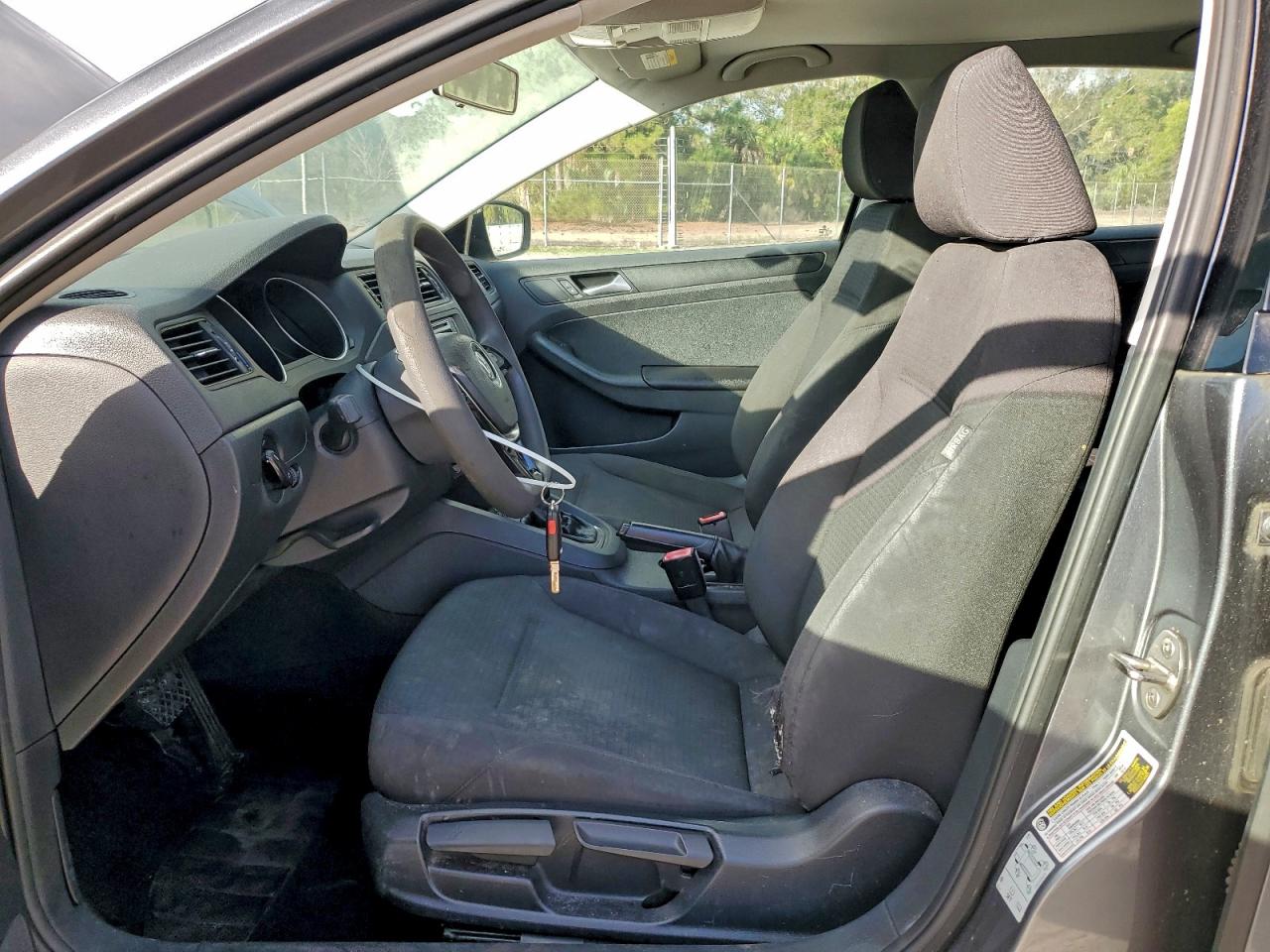 Lot #3318922945 2016 VOLKSWAGEN JETTA S