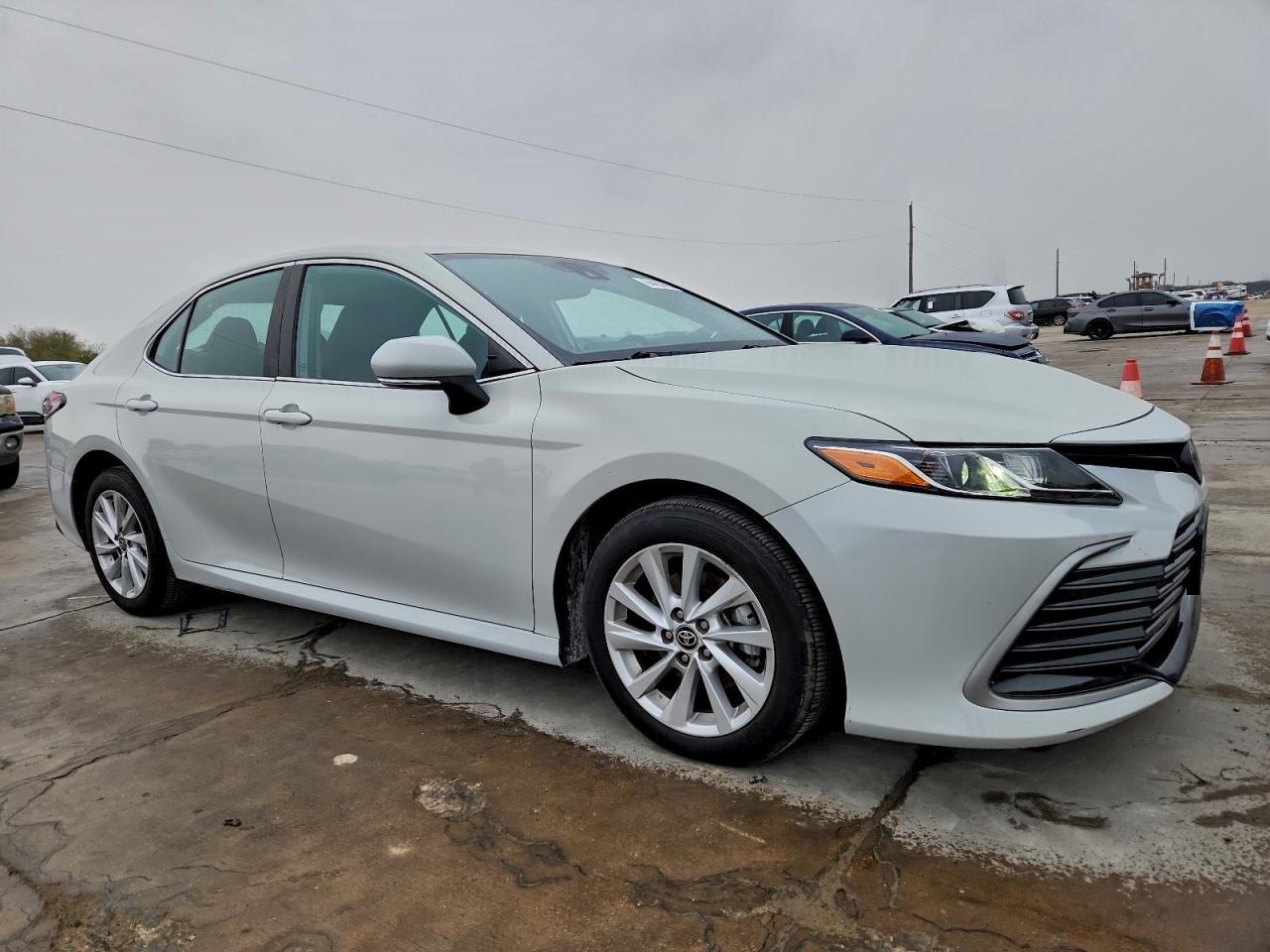 Lot #3310309962 2023 TOYOTA CAMRY LE