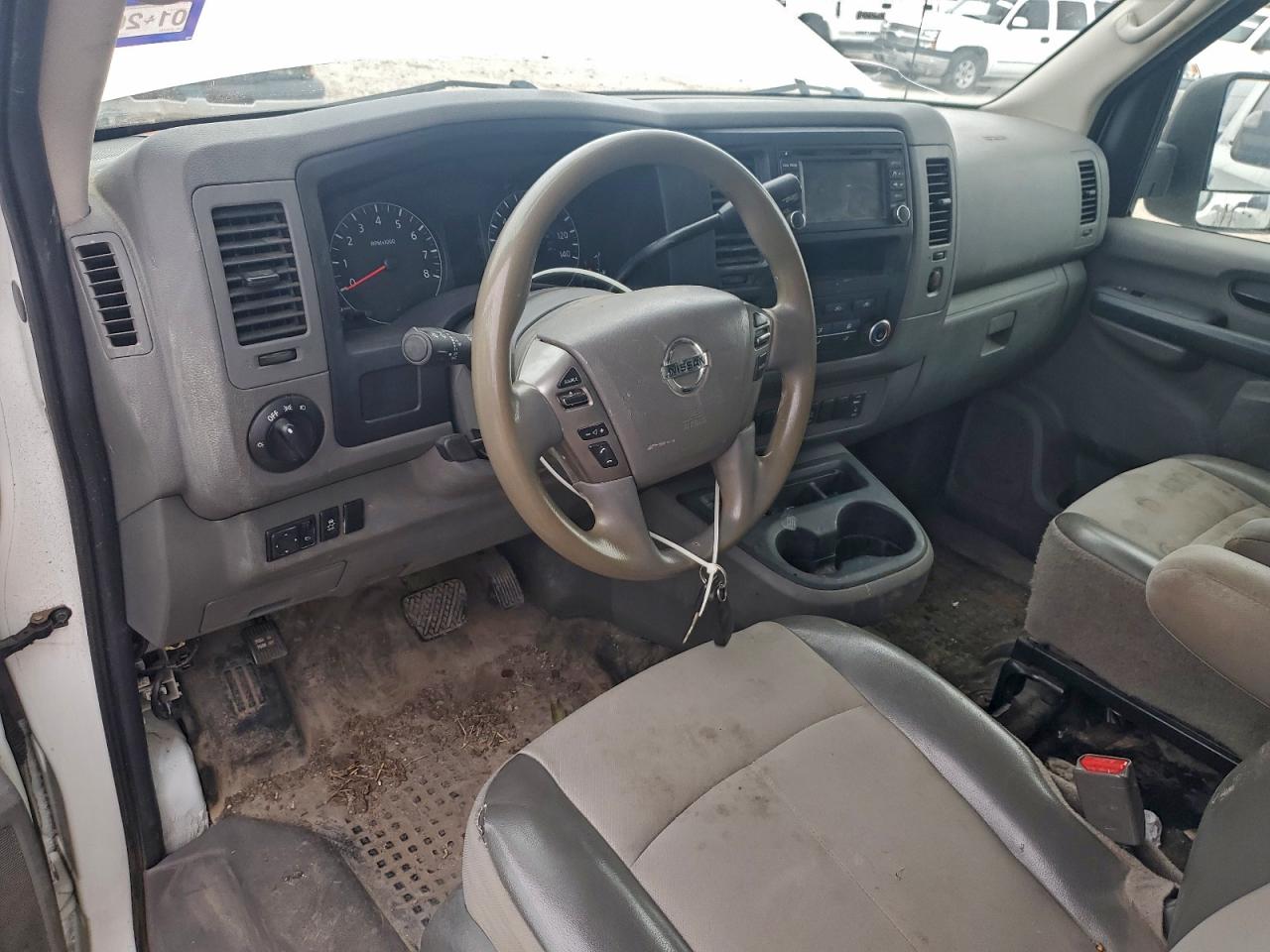 NISSAN NV1500 1500 S