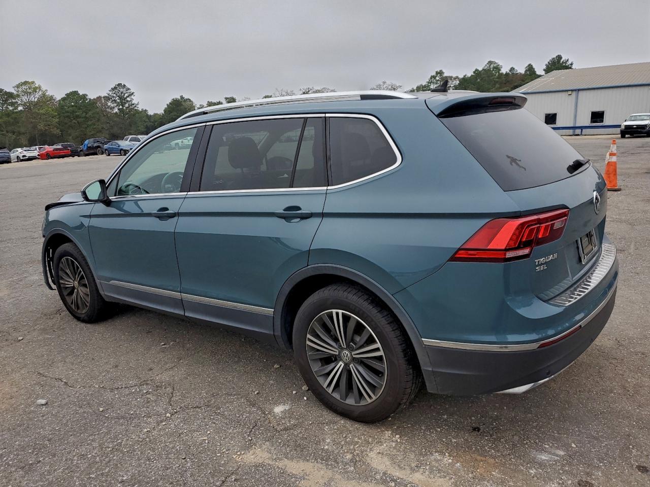 VOLKSWAGEN TIGUAN SE