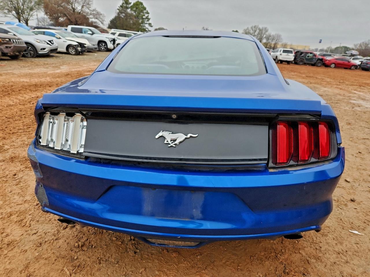 FORD MUSTANG