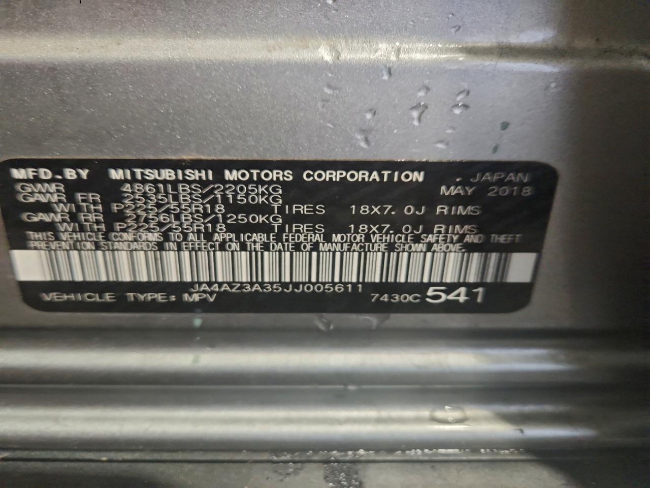 MITSUBISHI OUTLANDER SE