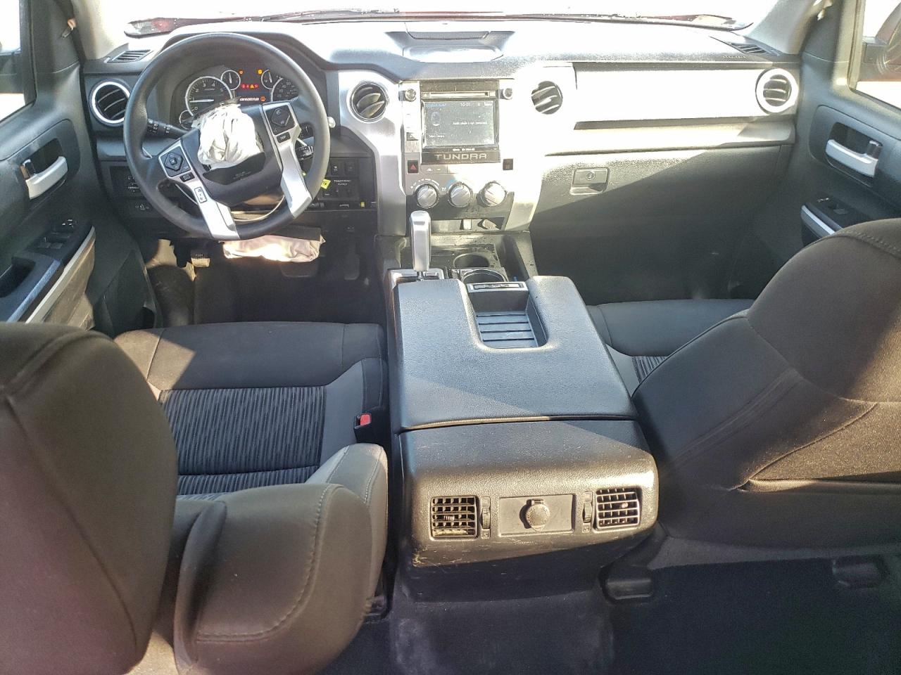 TOYOTA TUNDRA CREWMAX SR5