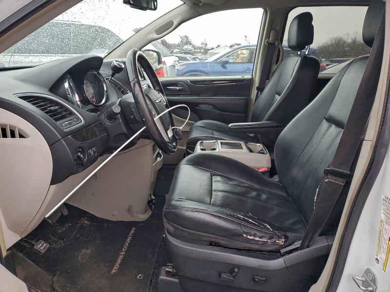 2014 CHRYSLER TOWN & COU #3311516233
