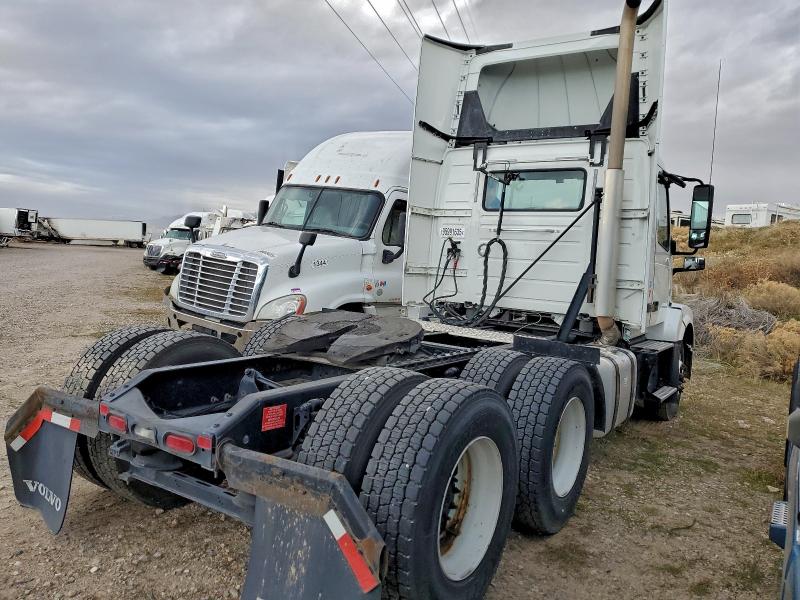 2018 VOLVO VN VNL #3317971902