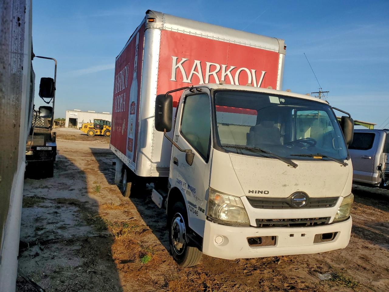 Lot #3304523442 2015 HINO 195