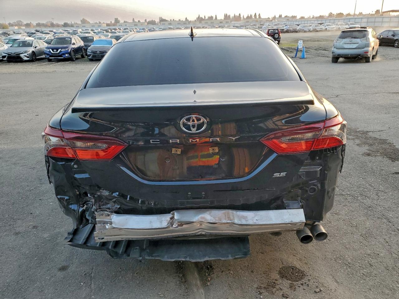 TOYOTA CAMRY SE NIGHT SHADE
