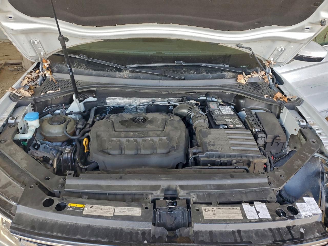 VOLKSWAGEN TIGUAN SE