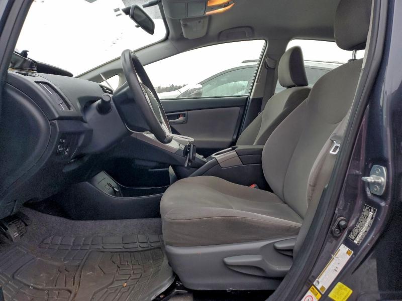 2015 TOYOTA PRIUS #3308237197