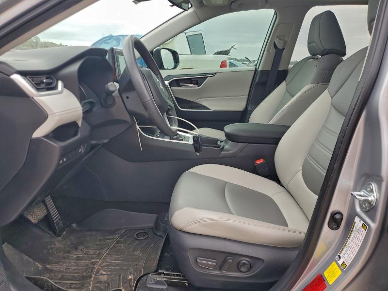 2021 TOYOTA RAV4 XLE P #3318022378