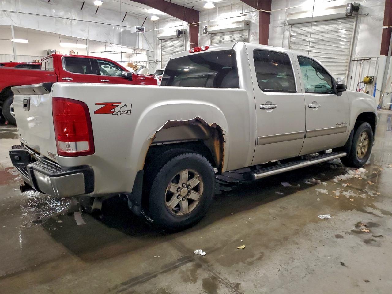 Lot #3318893914 2011 GMC SIERRA K15