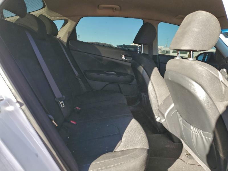 2017 KIA OPTIMA LX #3311911707