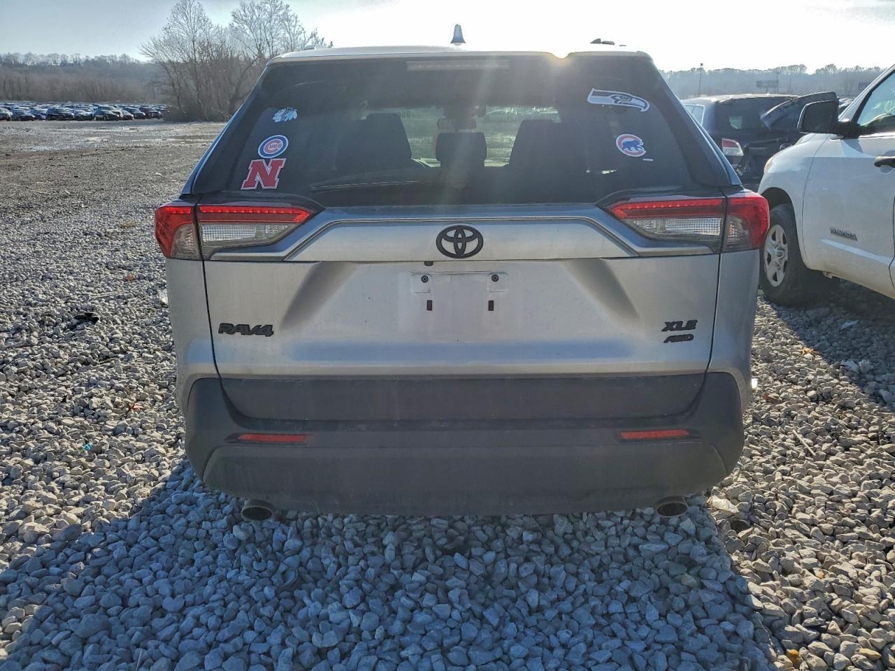 TOYOTA RAV4 XLE