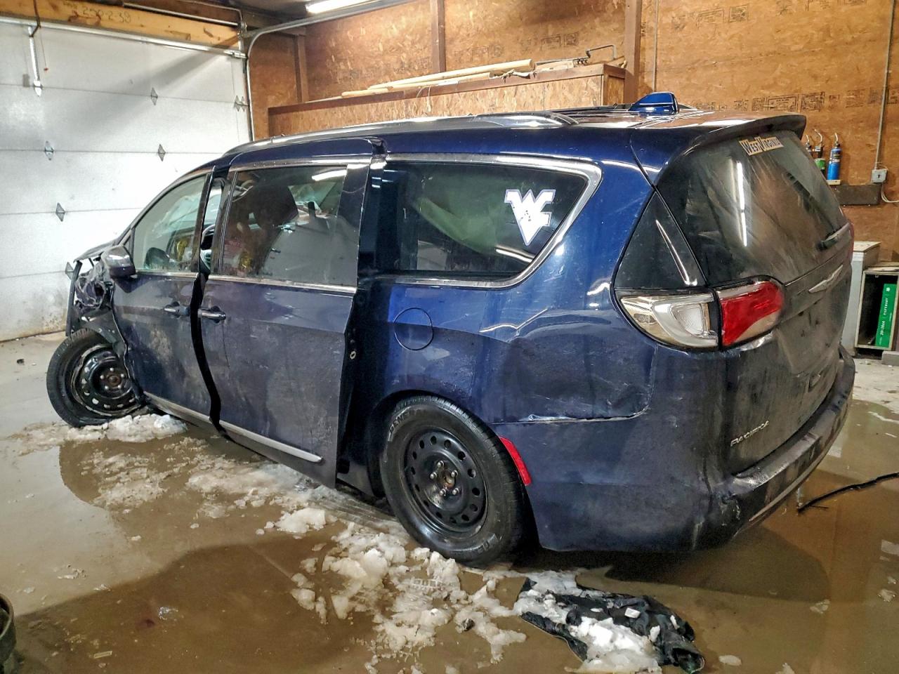 CHRYSLER PACIFICA HYBRID LIMITED