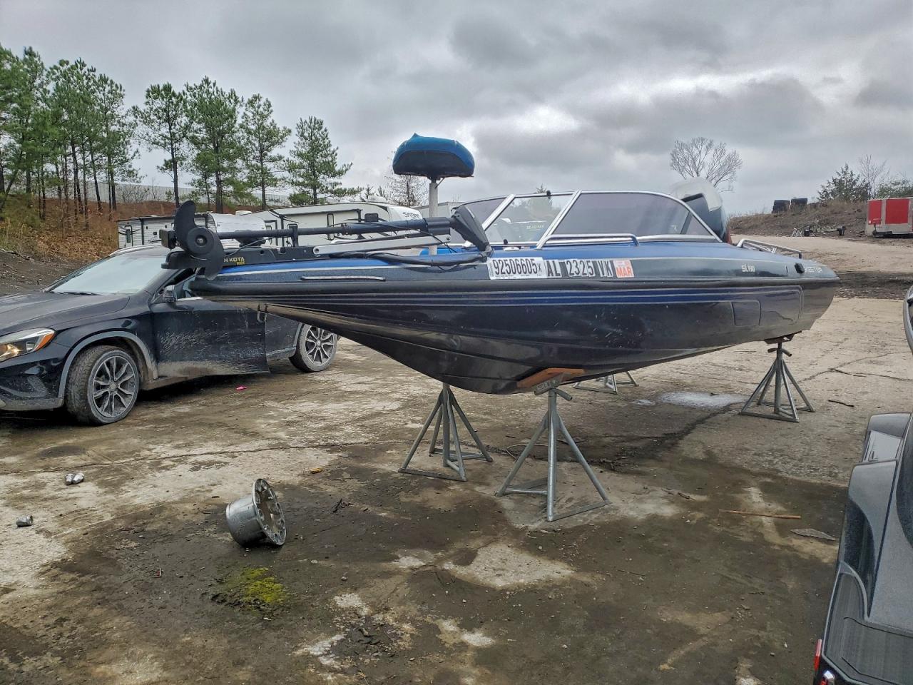 Lot #3310397956 2014 SKEETER BOAT