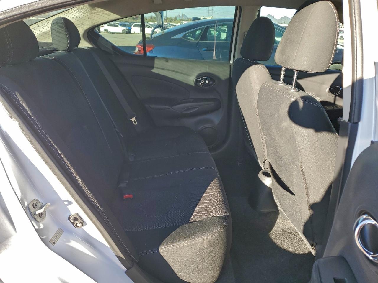 Lot #3315942104 2018 NISSAN VERSA S