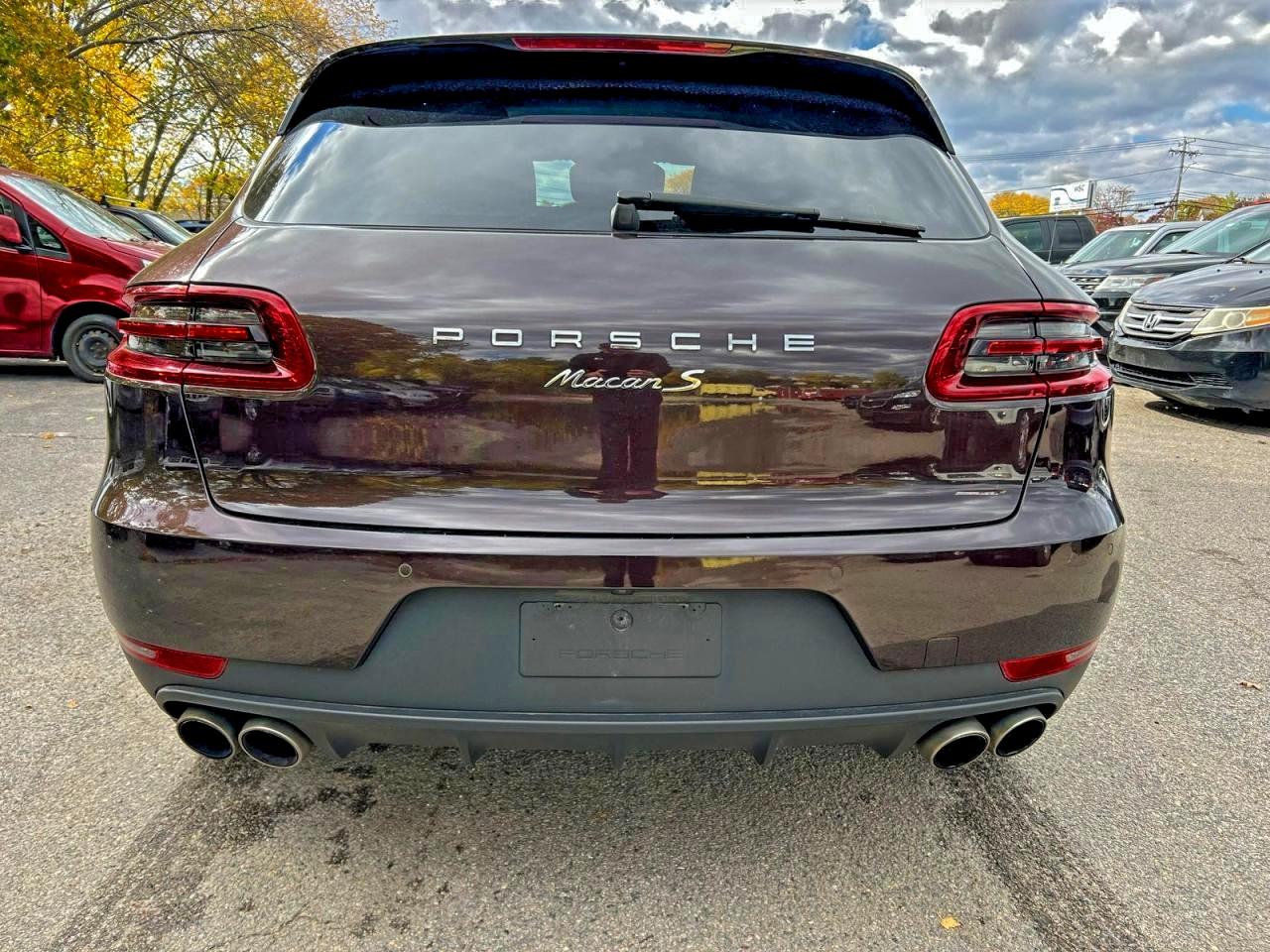 PORSCHE MACAN S