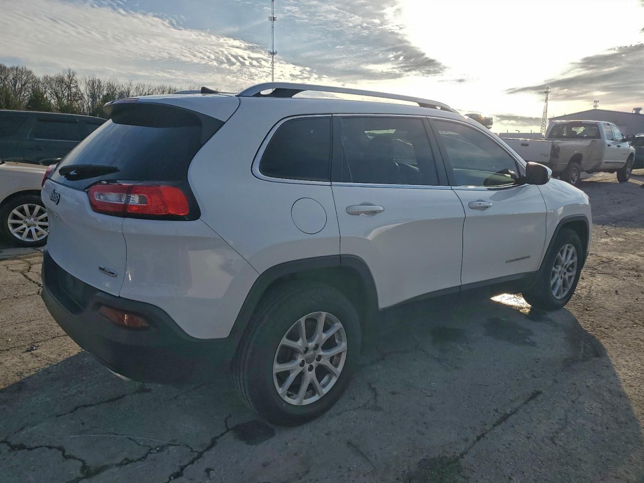 JEEP GRAND CHEROKEE LATITUDE
