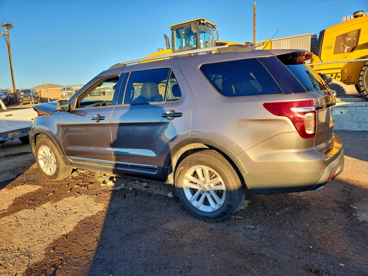 FORD EXPLORER XLT