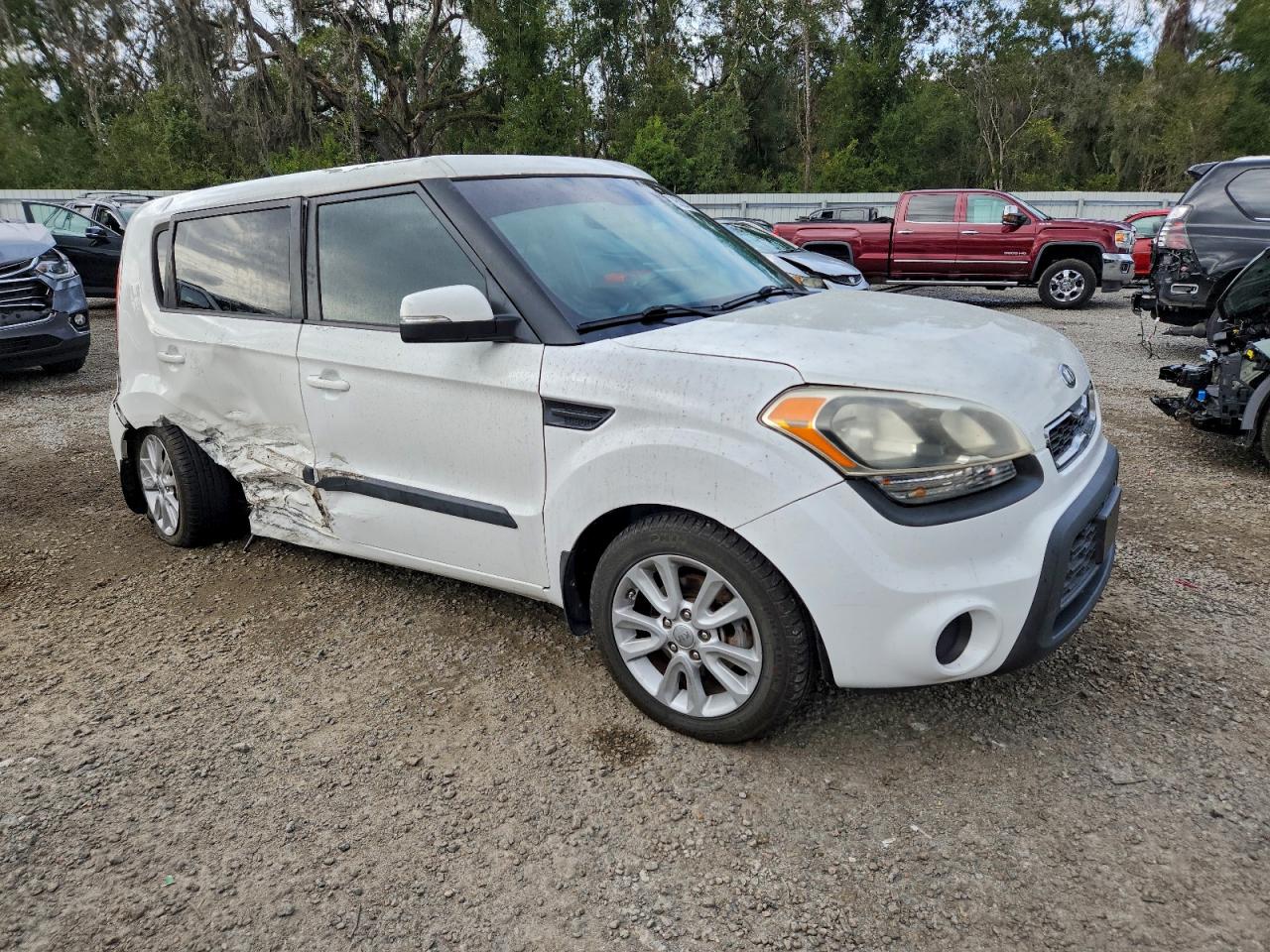 KIA SOUL +