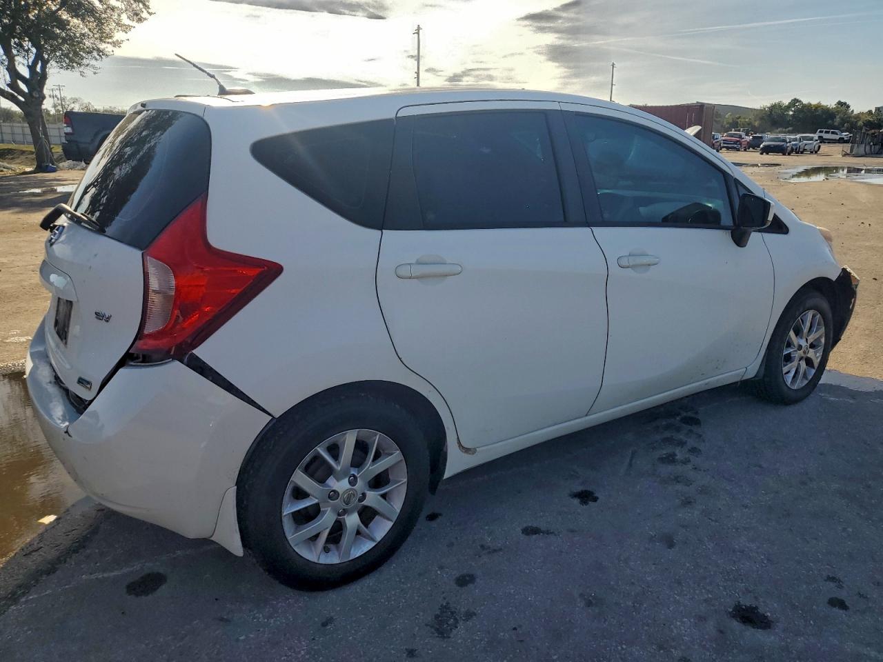 NISSAN VERSA NOTE S