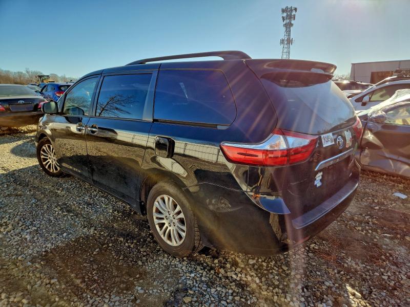 2015 TOYOTA SIENNA XLE #3318950913