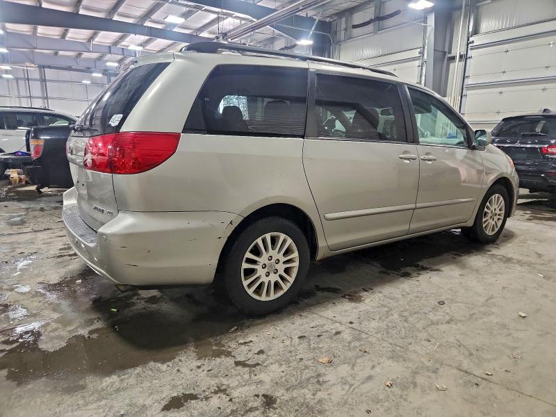 2008 TOYOTA SIENNA XLE #3302839936