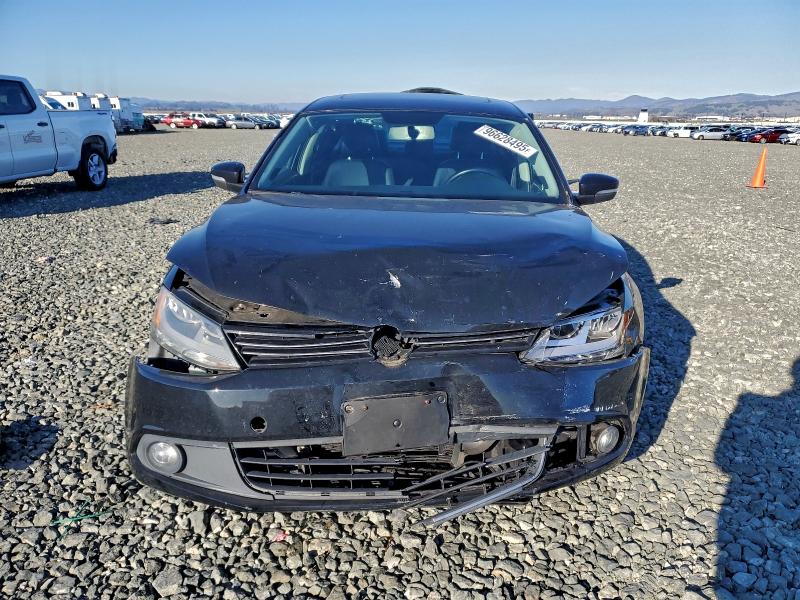 2013 VOLKSWAGEN JETTA SEL #3317811070