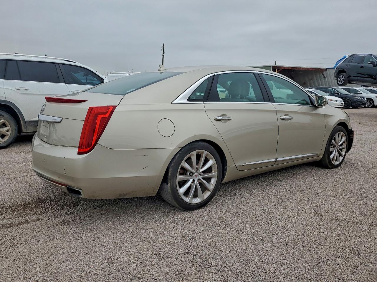 CADILLAC XTS LUXURY COLLECTION