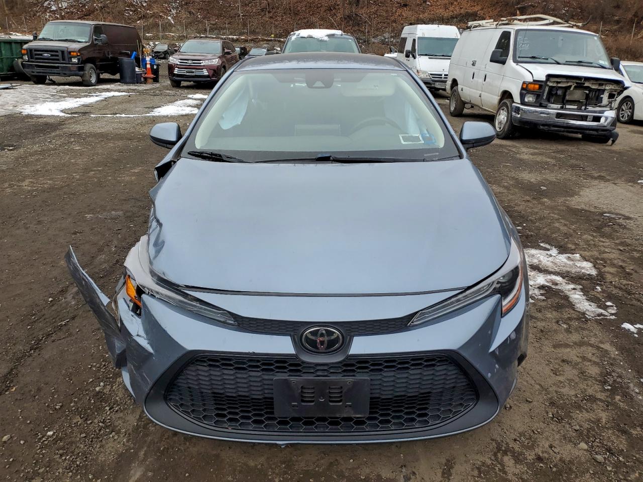 Lot #3318871935 2020 TOYOTA COROLLA LE