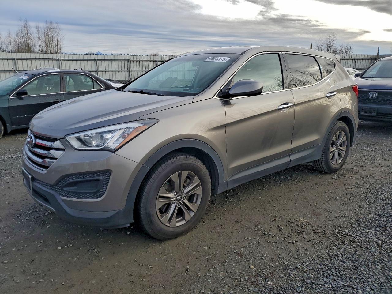 Lot #3302964634 2016 HYUNDAI SANTA FE S