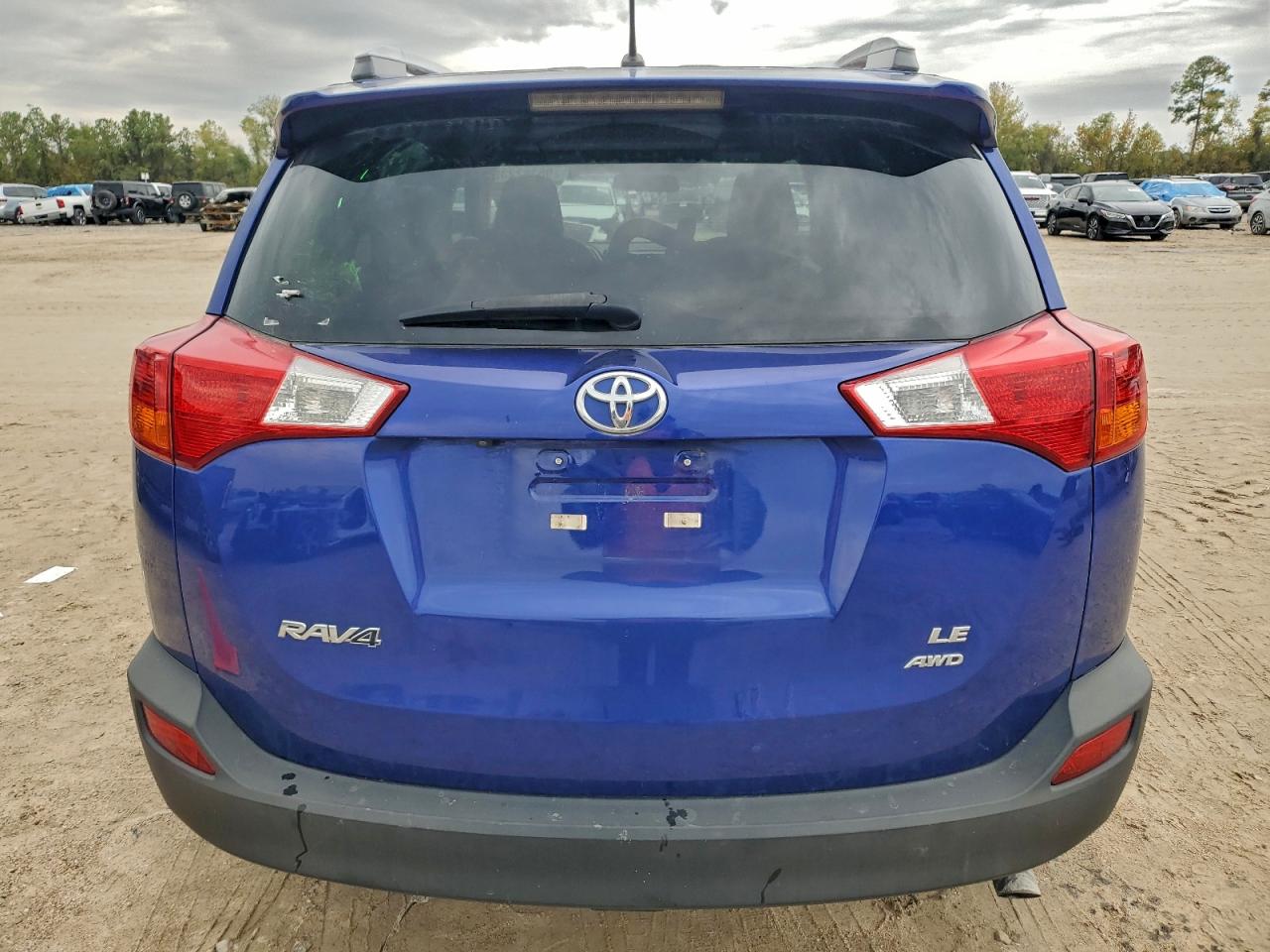 TOYOTA RAV4 LE