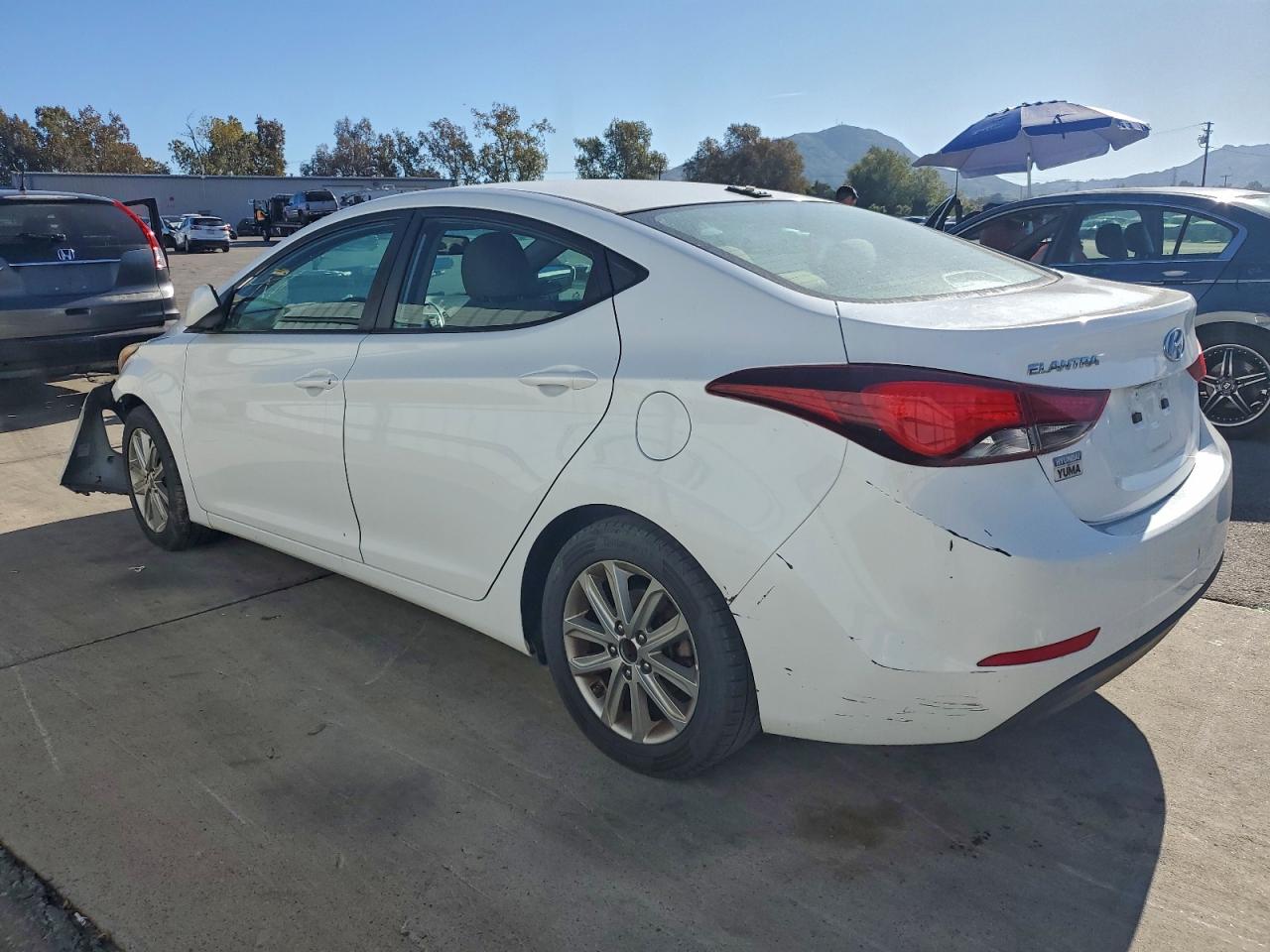 HYUNDAI ELANTRA SE