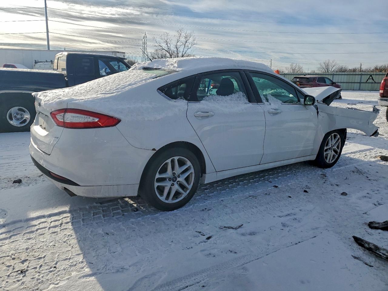 FORD FUSION SE