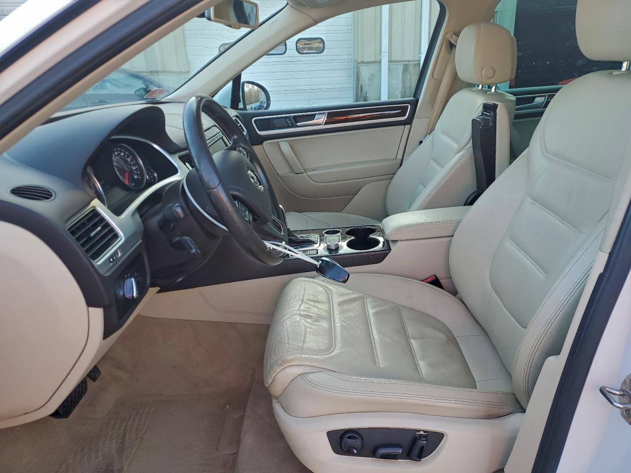 VOLKSWAGEN TOUAREG V6