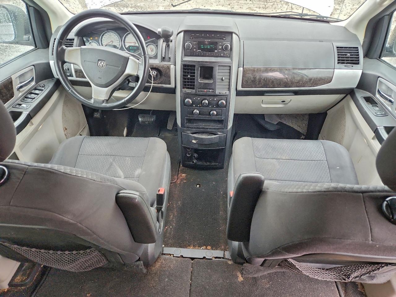 DODGE GRAND CARAVAN SXT