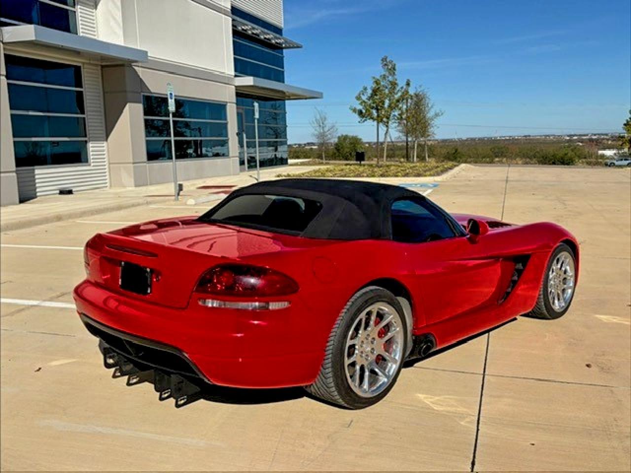 Lot #3302702007 2004 DODGE VIPER SRT-