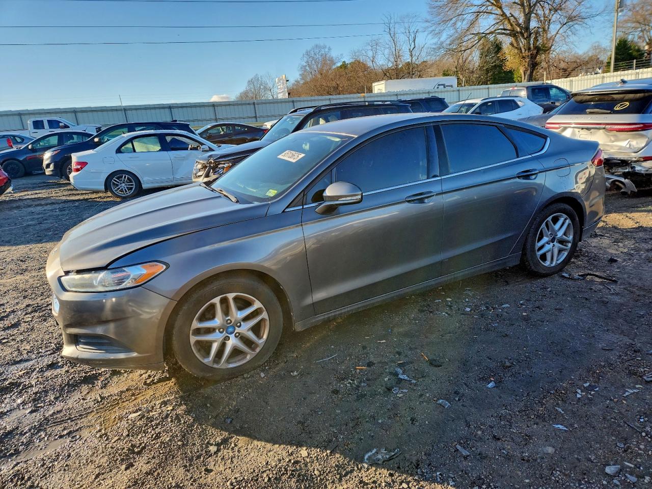FORD FUSION SE